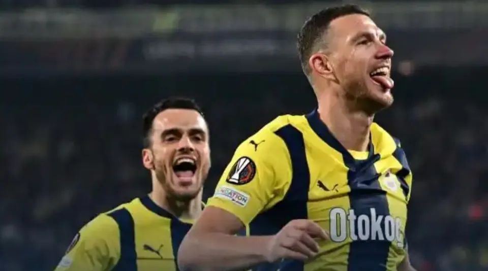 莱比锡绝杀那不勒斯，博格巴梅开二度欧联杯的简单介绍